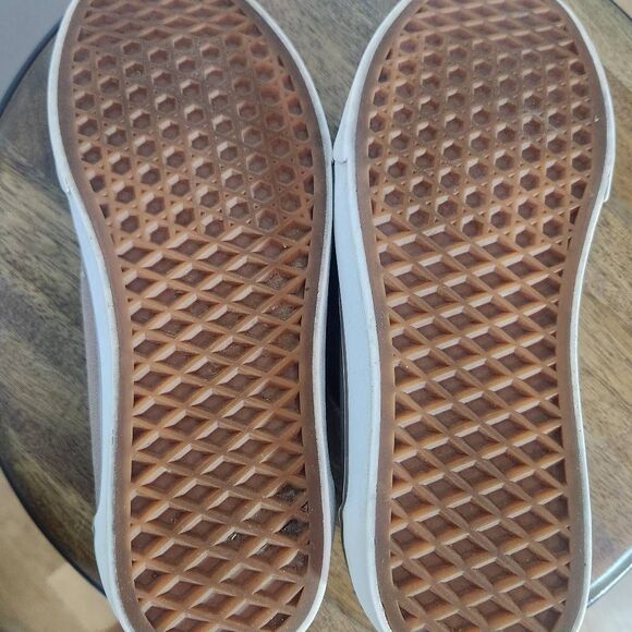 Vans Brown Women's Sneakers Size 8 Women's Vans with Butterfly Charm - Picture 10 of 10